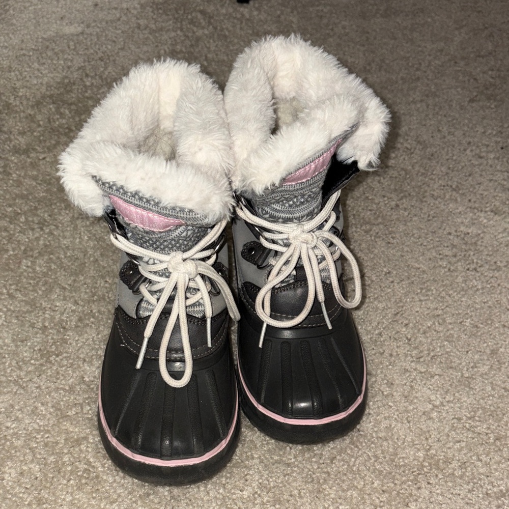 London Fog Gray and Pink Winter Boots